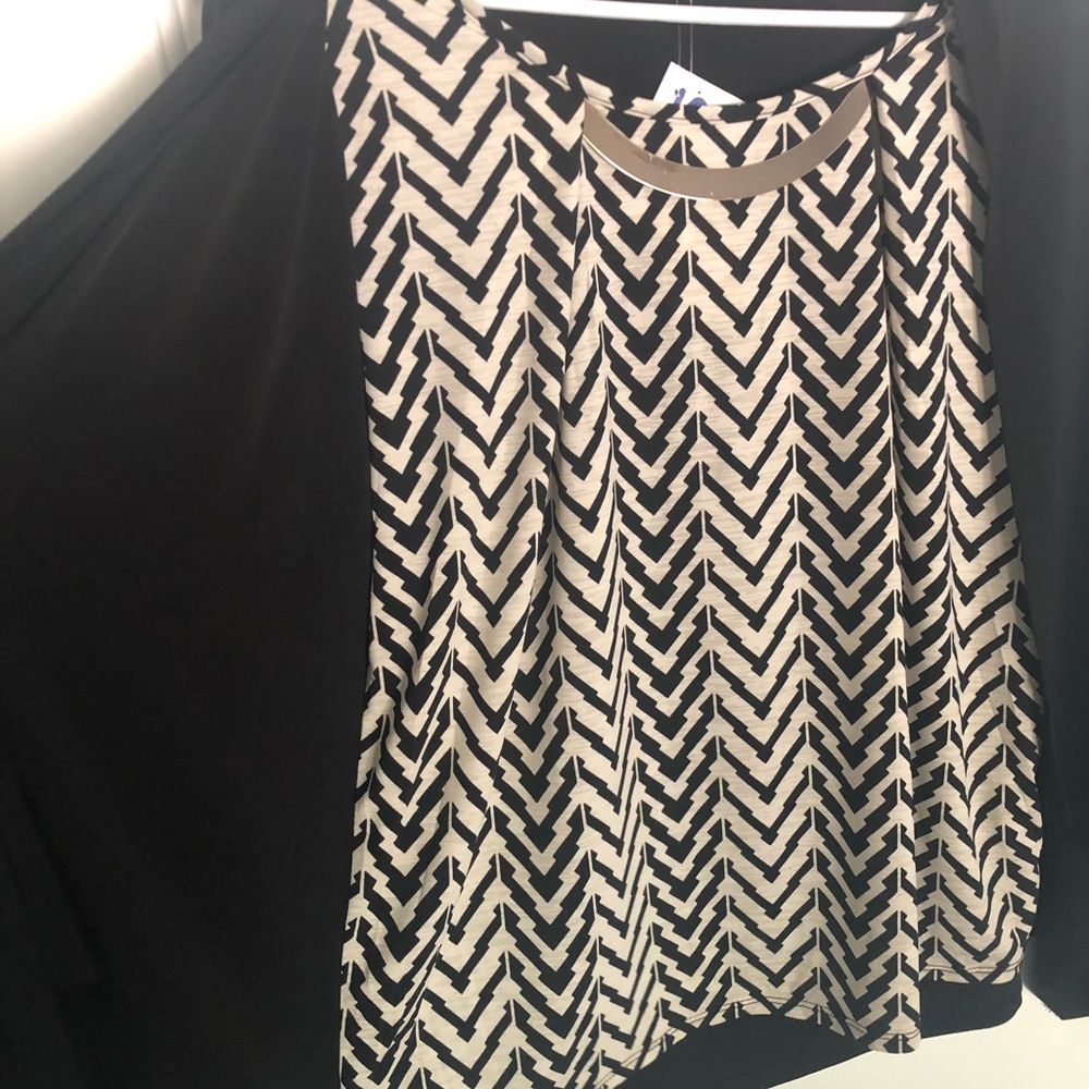 Blouse and shall connected top